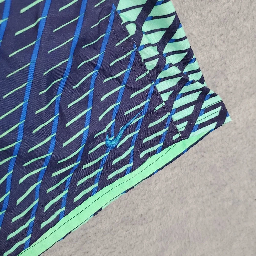 Nike Men Swimwear Medium Blue Geometric Trunks Logo Outdoor Beach Surf‎
